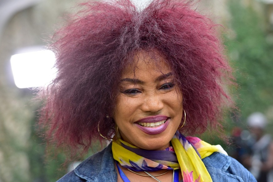 GUY KALOU REND UN BEL HOMMAGE À AKISSI DELTA À L’OCCASION DE SON ANNIVERSAIRE