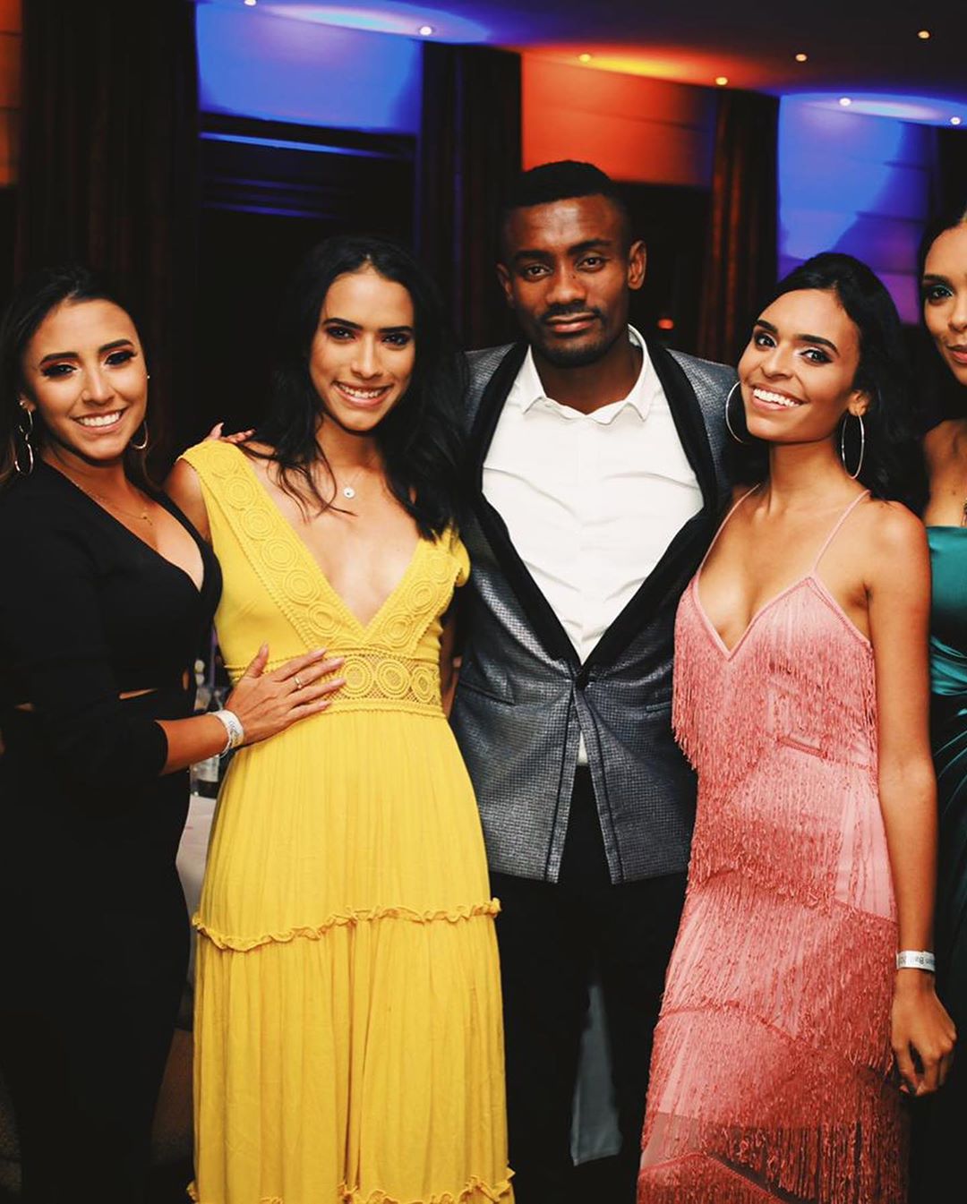 salomonkalou_62368945_482105909192075_1322434914920755863_n.jpg (167 KB)