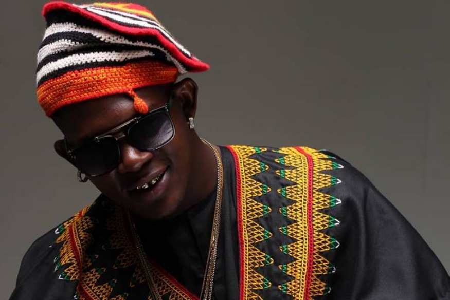 TÉNOR  EST ‘’PAPA’’